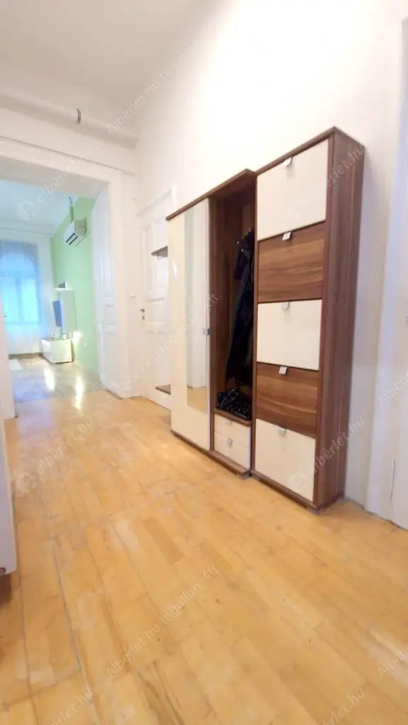 Kiadó albérlet 270000 Ft/hó áron: Budapest, VI. kerület  Szondi utca. Mérete: 55 nm, 2 szobás | Alberlet.hu - 6602008