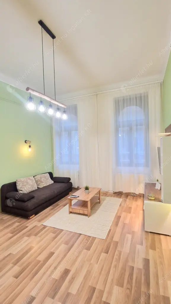 Kiadó albérlet 270000 Ft/hó áron: Budapest, VI. kerület  Szondi utca. Mérete: 55 nm, 2 szobás | Alberlet.hu - 6602017