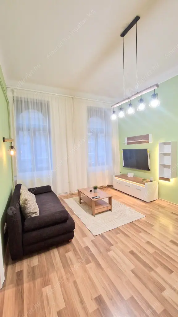 Kiadó albérlet 270000 Ft/hó áron: Budapest, VI. kerület  Szondi utca. Mérete: 55 nm, 2 szobás | Alberlet.hu - 6602018