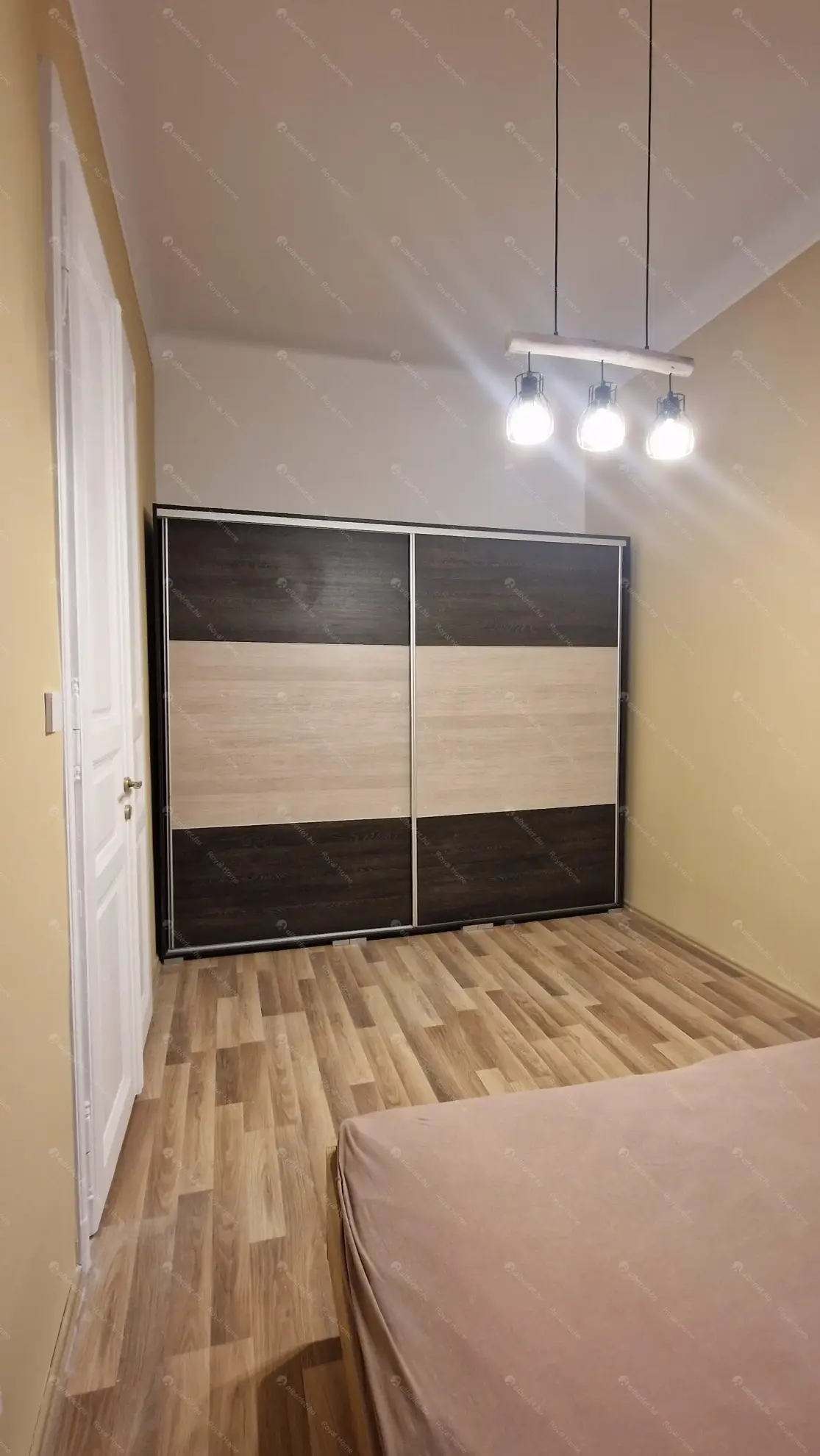 Kiadó albérlet 270000 Ft/hó áron: Budapest, VI. kerület  Szondi utca. Mérete: 55 nm, 2 szobás | Alberlet.hu - 6603785