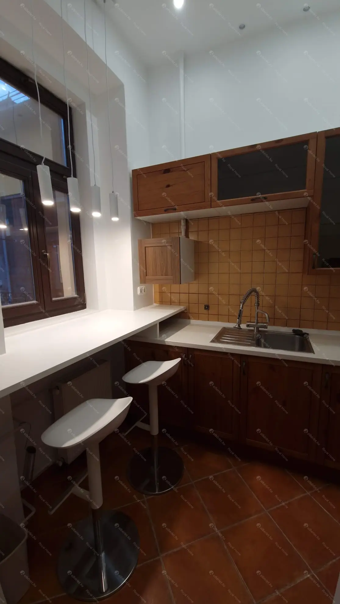 Kiadó albérlet 270000 Ft/hó áron: Budapest, VI. kerület  Szondi utca. Mérete: 55 nm, 2 szobás | Alberlet.hu - 6603794