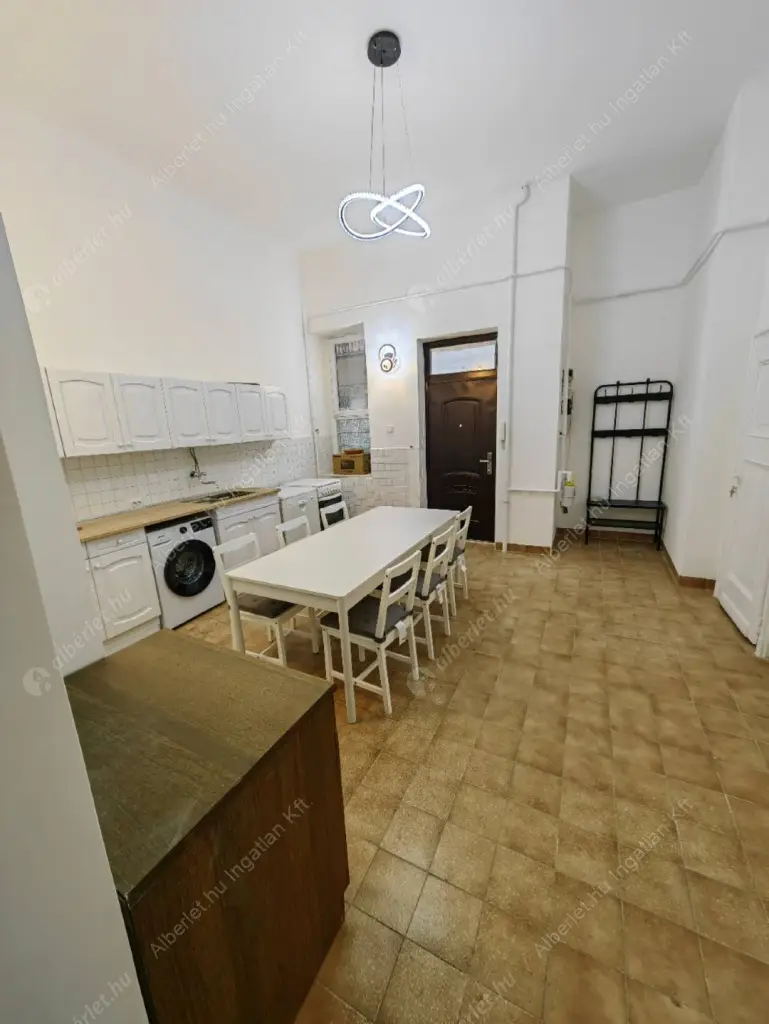 Kiadó albérlet 125000 Ft/hó áron: Budapest, VI. kerület  Szondi utca. Mérete: 80 nm, 3 szobás | Alberlet.hu - 6639060