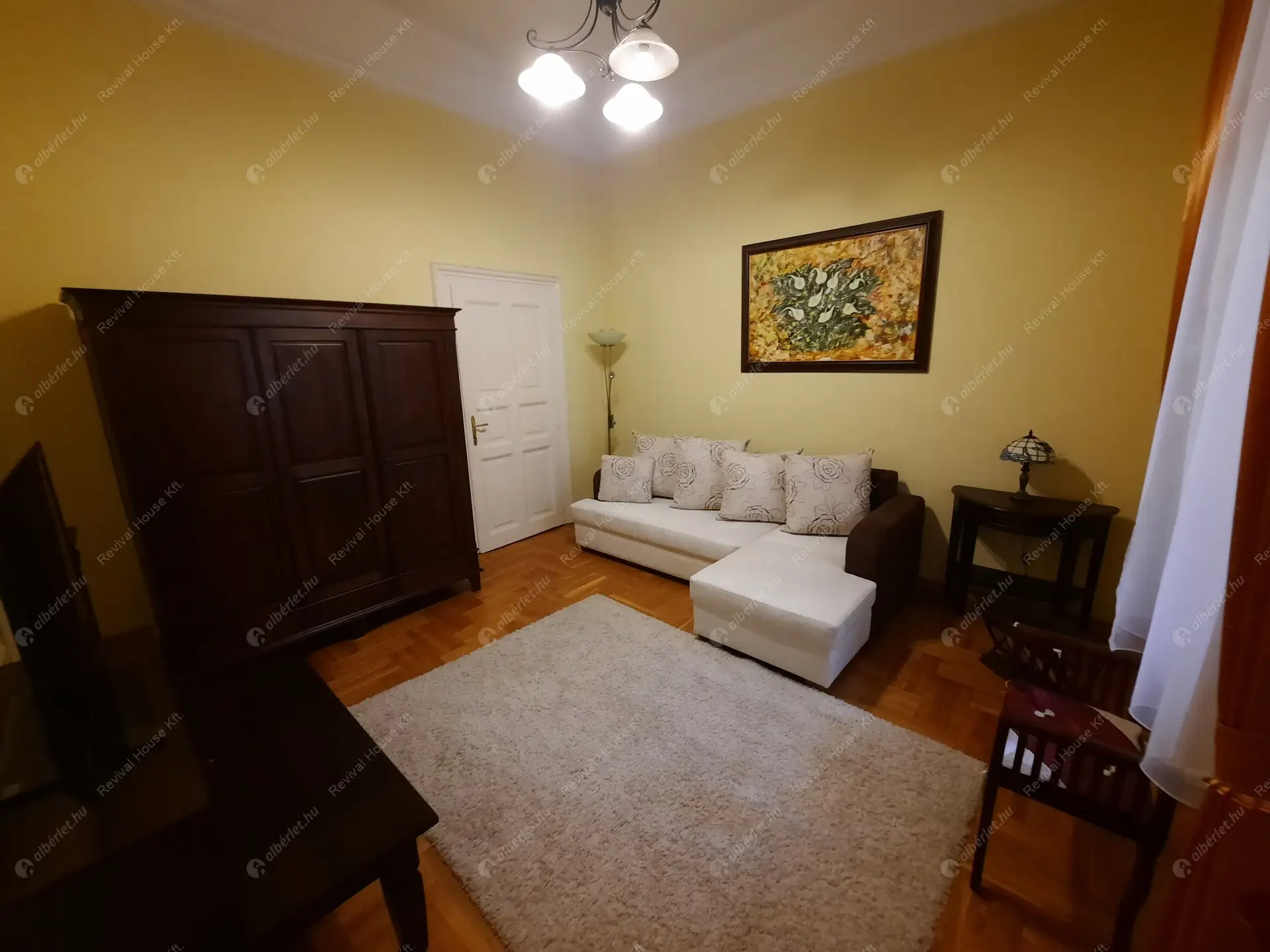 Kiadó albérlet 480000 Ft/hó áron: Budapest, VI. kerület  Teréz körút. Mérete: 110 nm, 3 szobás | Alberlet.hu - 5804744