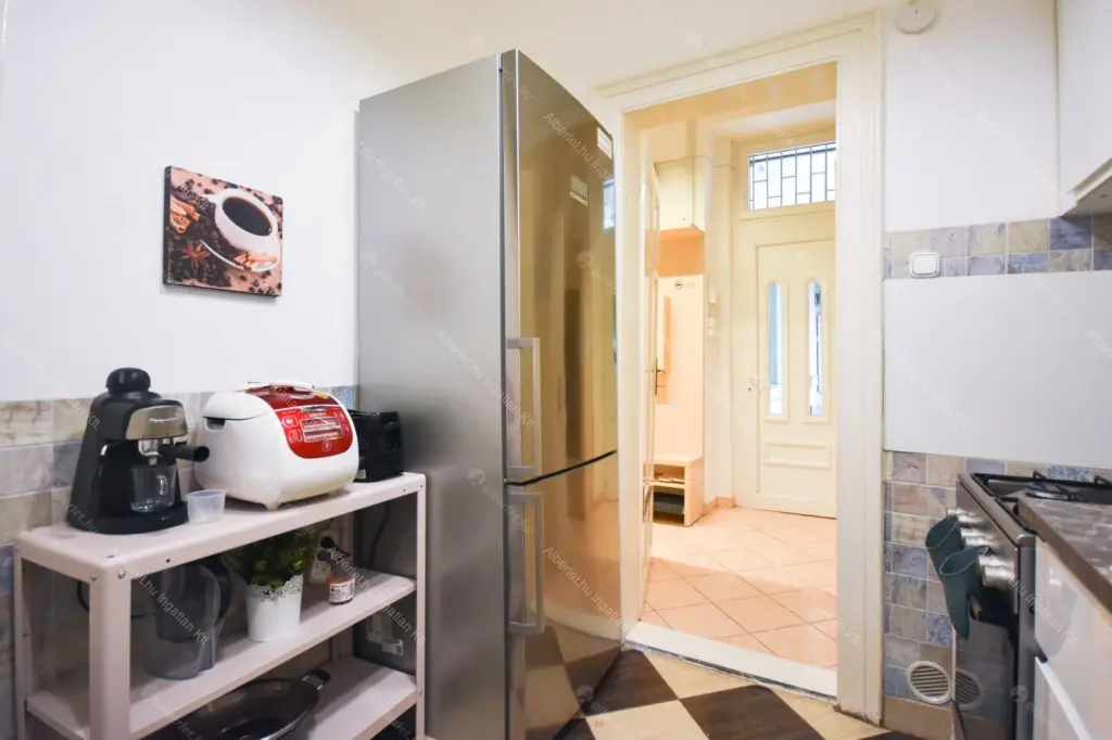 Kiadó albérlet 900000 Ft/hó áron: Budapest, VI. kerület  Teréz körút. Mérete: 142 nm, 6 szobás | Alberlet.hu - 6676005