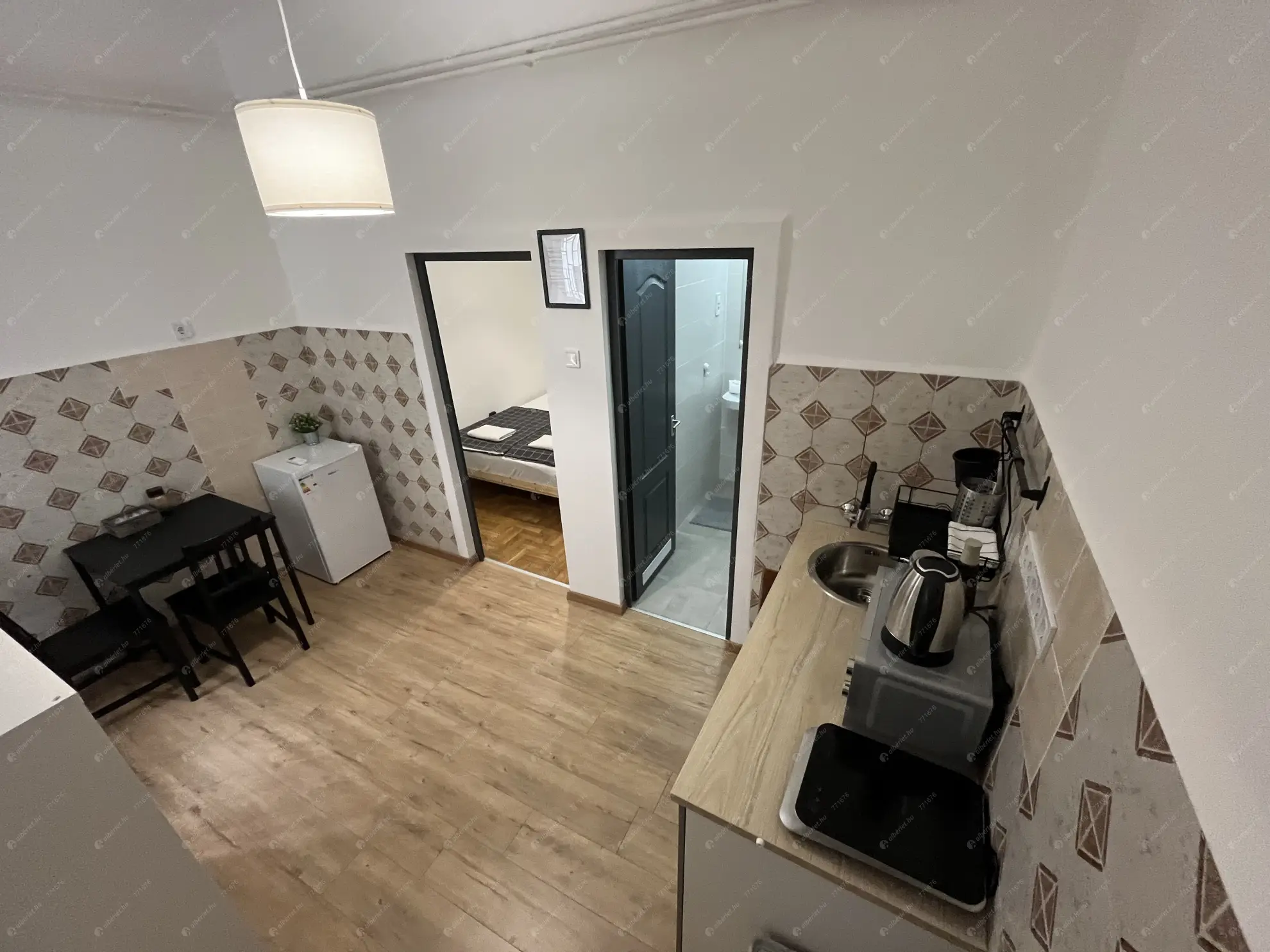 Kiadó albérlet 150000 Ft/hó áron: Budapest, VI. kerület  Teréz körút. Mérete: 22 nm,  szobás | Alberlet.hu - 6595647