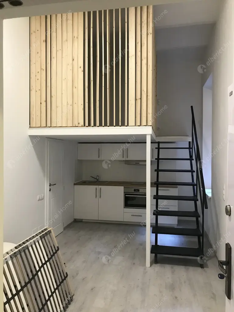 Kiadó albérlet 199000 Ft/hó áron: Budapest, VI. kerület  Teréz körút. Mérete: 30 nm, 1 szobás | Alberlet.hu - 5405409