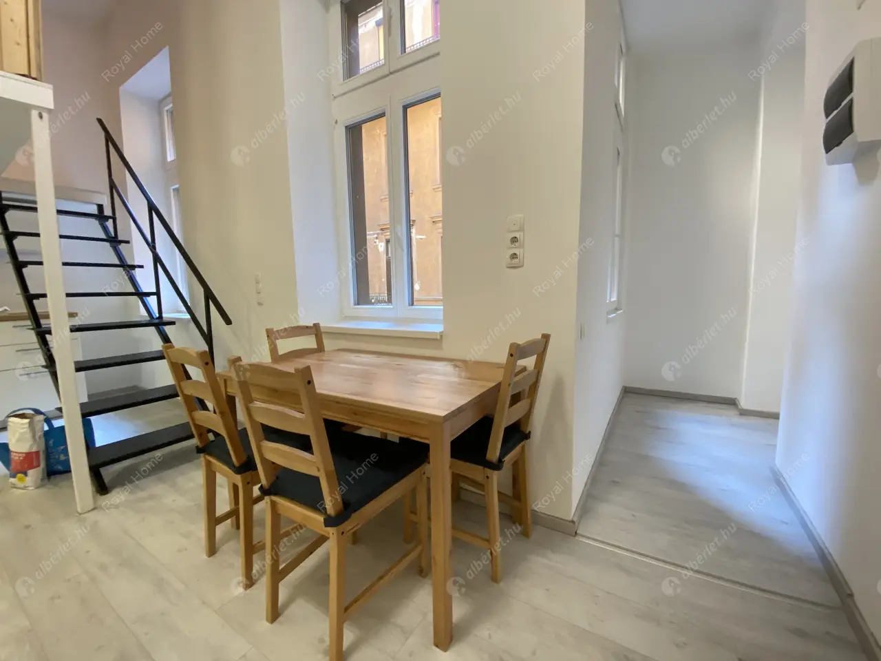 Kiadó albérlet 199000 Ft/hó áron: Budapest, VI. kerület  Teréz körút. Mérete: 30 nm, 1 szobás | Alberlet.hu - 5437435