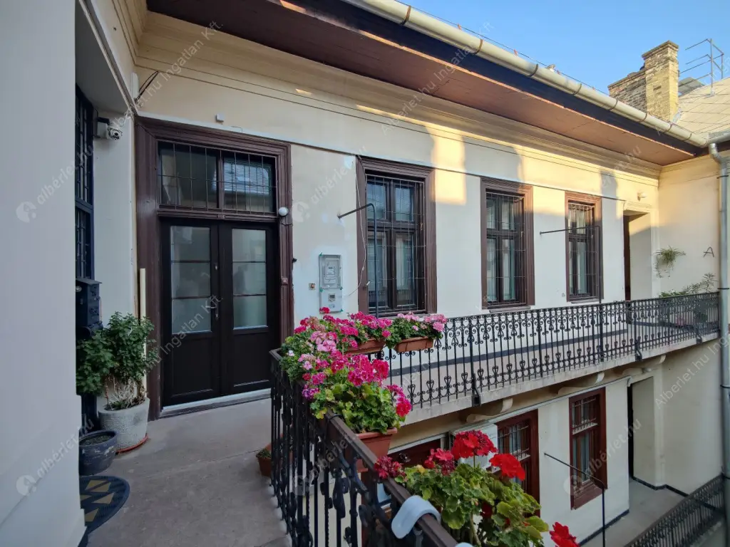 Kiadó albérlet 250000 Ft/hó áron: Budapest, VI. kerület  Teréz körút. Mérete: 36 nm, 1 szobás | Alberlet.hu - 6631899