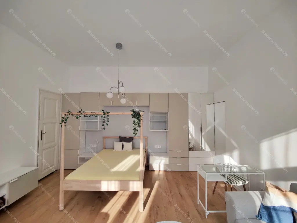 Kiadó albérlet 220000 Ft/hó áron: Budapest, VI. kerület  Teréz körút. Mérete: 36 nm, 1 szobás | Alberlet.hu - 6649928