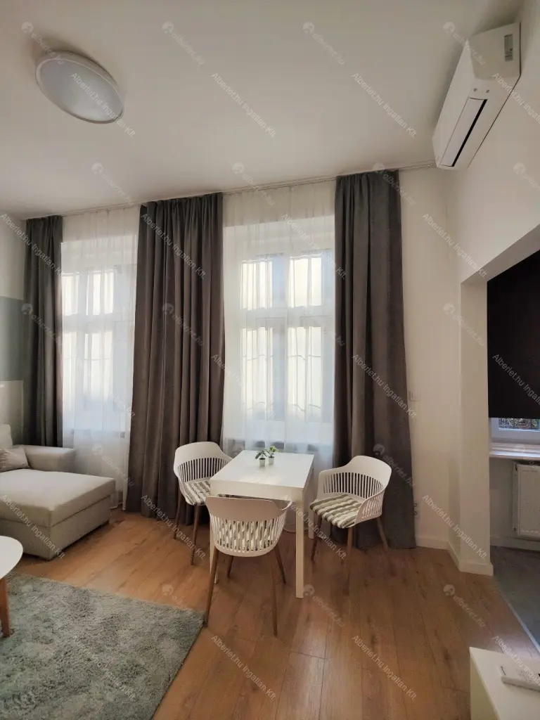 Kiadó albérlet 220000 Ft/hó áron: Budapest, VI. kerület  Teréz körút. Mérete: 36 nm, 1 szobás | Alberlet.hu - 6649933