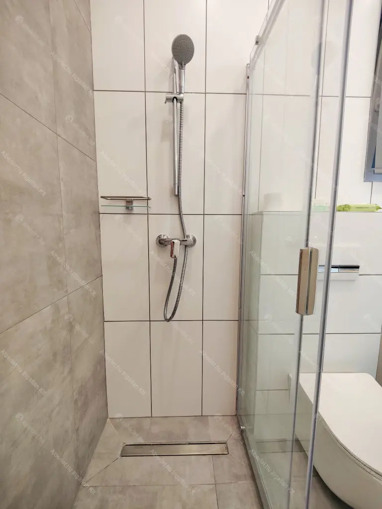 Kiadó albérlet 220000 Ft/hó áron: Budapest, VI. kerület  Teréz körút. Mérete: 36 nm, 1 szobás | Alberlet.hu - 6649946