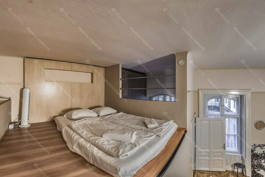 Kiadó albérlet 275000 Ft/hó áron: Budapest, VI. kerület  Teréz körút. Mérete: 44 nm, 1 szobás | Alberlet.hu - 6645253