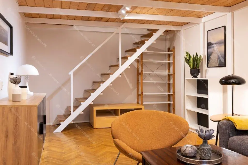 Kiadó albérlet 340000 Ft/hó áron: Budapest, VI. kerület  Teréz körút. Mérete: 45 nm, 2 szobás | Alberlet.hu - 6678648