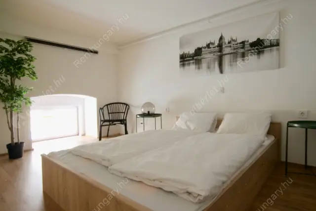 Kiadó albérlet 285000 Ft/hó áron: Budapest, VI. kerület  Teréz körút. Mérete: 59 nm, 1 szobás | Alberlet.hu - 6582773
