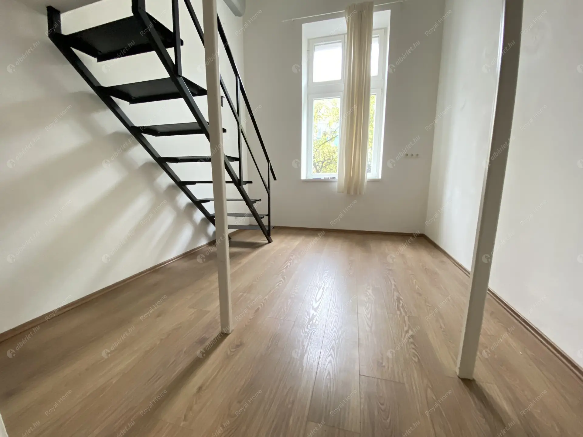 Kiadó albérlet 269000 Ft/hó áron: Budapest, VI. kerület  Teréz körút. Mérete: 60 nm, 2 szobás | Alberlet.hu - 5825174