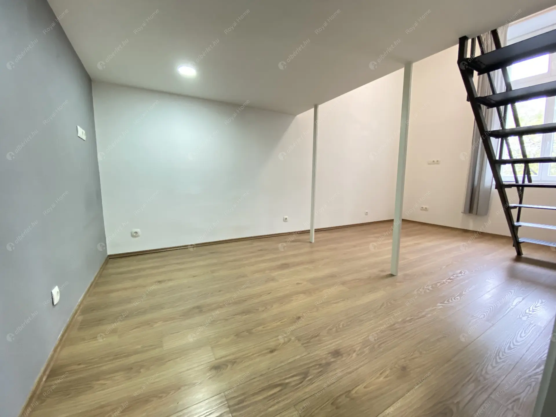 Kiadó albérlet 269000 Ft/hó áron: Budapest, VI. kerület  Teréz körút. Mérete: 60 nm, 2 szobás | Alberlet.hu - 5825190