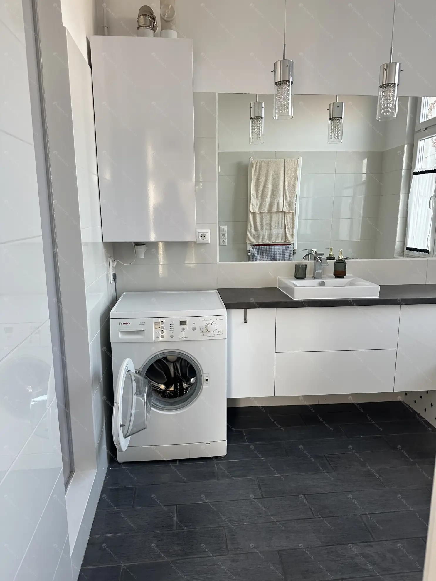 Kiadó albérlet 360000 Ft/hó áron: Budapest, VI. kerület  Teréz körút. Mérete: 61 nm, 2 szobás | Alberlet.hu - 6564216