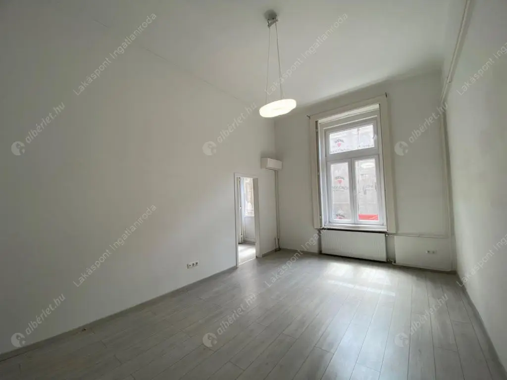 Kiadó albérlet 340000 Ft/hó áron: Budapest, VI. kerület  Teréz körút. Mérete: 70 nm, 2 szobás | Alberlet.hu - 6504459