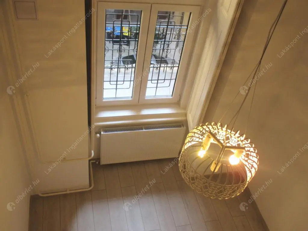 Kiadó albérlet 340000 Ft/hó áron: Budapest, VI. kerület  Teréz körút. Mérete: 70 nm, 2 szobás | Alberlet.hu - 6504466