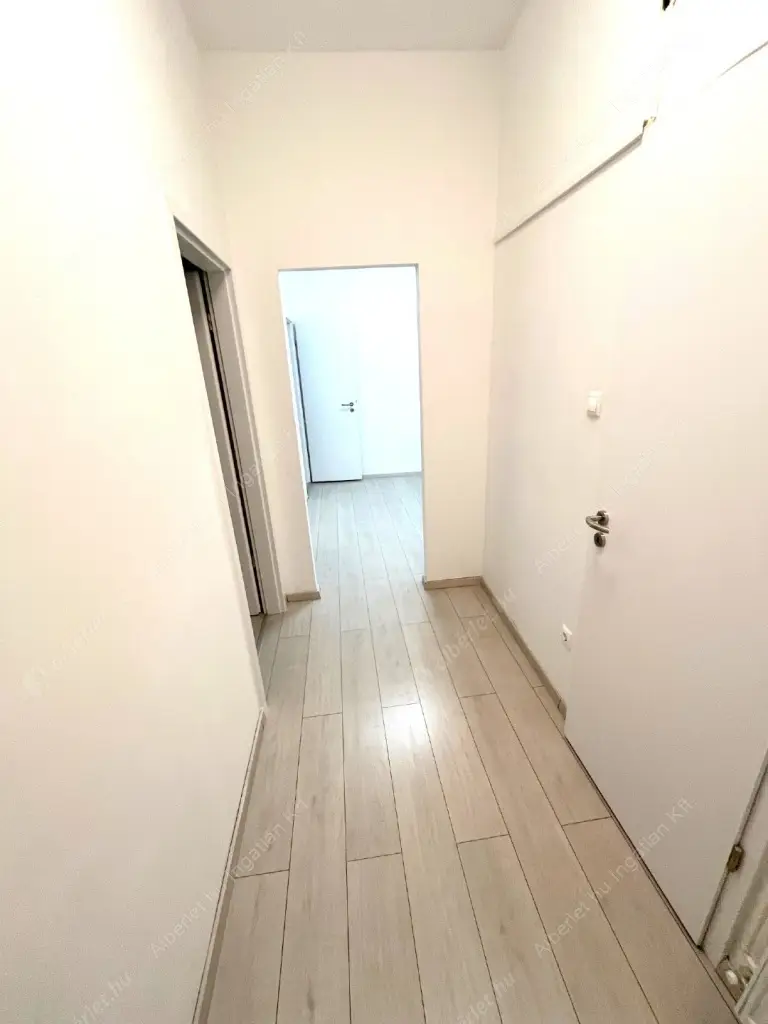 Kiadó albérlet 295000 Ft/hó áron: Budapest, VI. kerület  Teréz körút. Mérete: 70 nm, 2 szobás | Alberlet.hu - 6601997