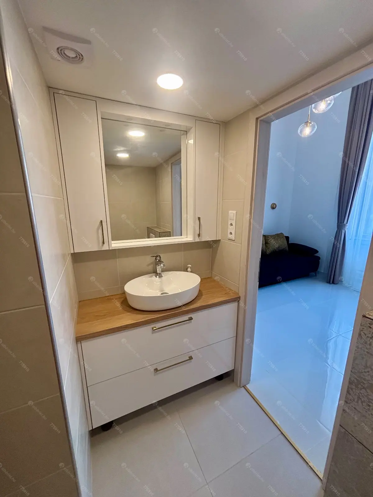 Kiadó albérlet 395000 Ft/hó áron: Budapest, VI. kerület  Teréz körút. Mérete: 72 nm, 3 szobás | Alberlet.hu - 6676450