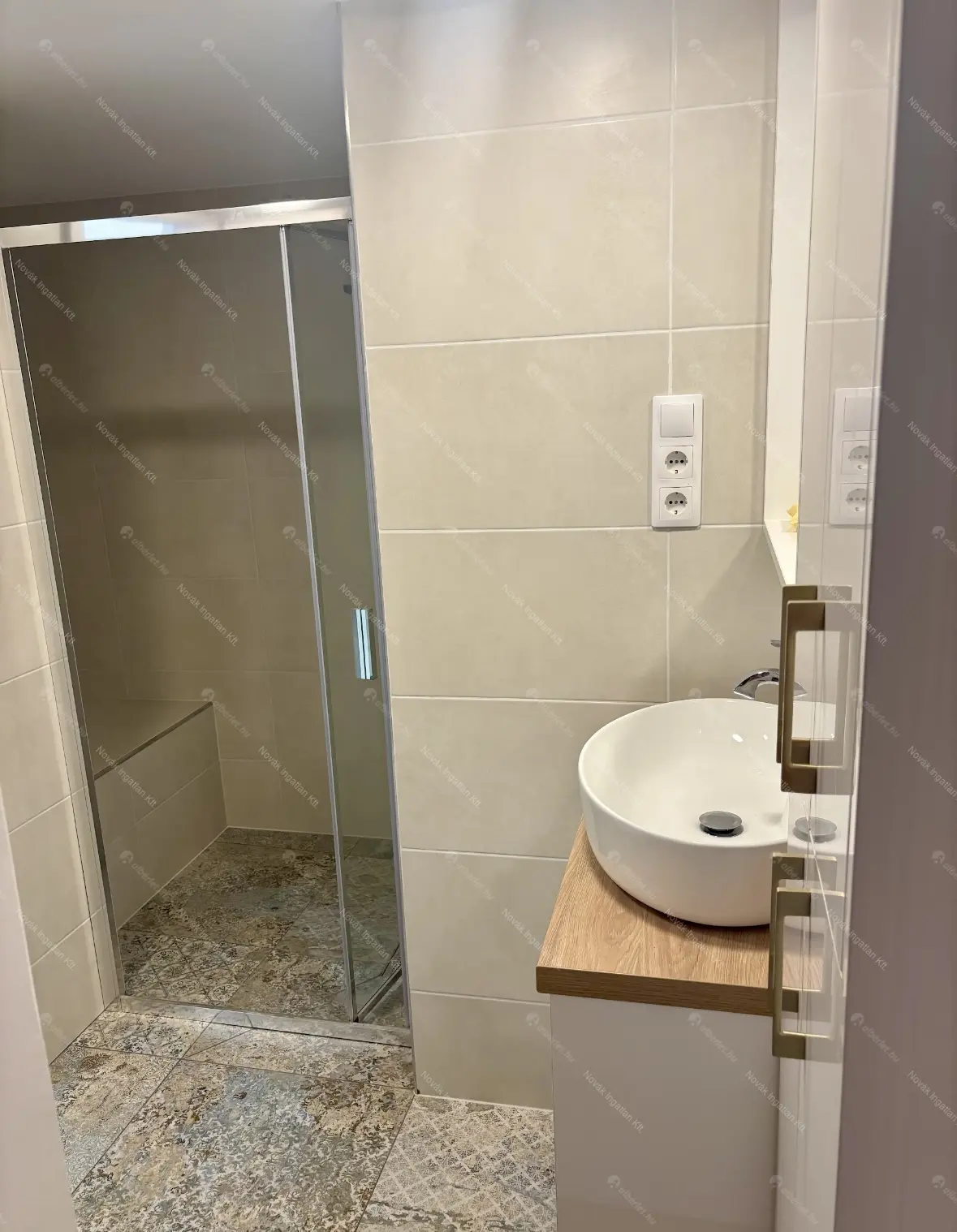 Kiadó albérlet 395000 Ft/hó áron: Budapest, VI. kerület  Teréz körút. Mérete: 72 nm, 3 szobás | Alberlet.hu - 6680574