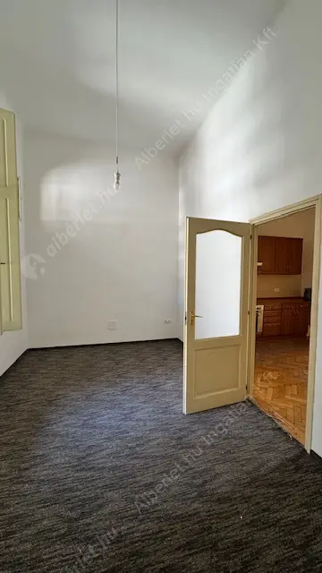 Kiadó albérlet 350000 Ft/hó áron: Budapest, VI. kerület  Teréz körút. Mérete: 80 nm, 2 szobás | Alberlet.hu - 6534324