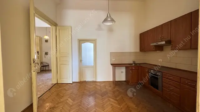 Kiadó albérlet 350000 Ft/hó áron: Budapest, VI. kerület  Teréz körút. Mérete: 80 nm, 2 szobás | Alberlet.hu - 6534333