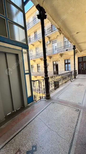 Kiadó albérlet 350000 Ft/hó áron: Budapest, VI. kerület  Teréz körút. Mérete: 80 nm, 2 szobás | Alberlet.hu - 6534335