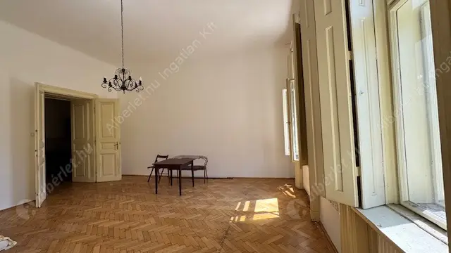 Kiadó albérlet 350000 Ft/hó áron: Budapest, VI. kerület  Teréz körút. Mérete: 80 nm, 2 szobás | Alberlet.hu - 6625132