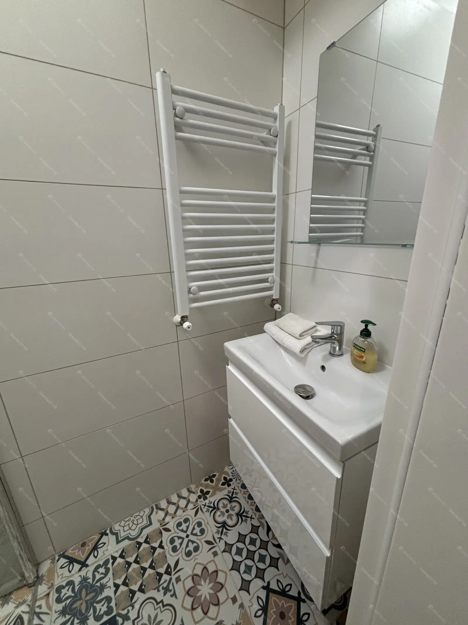 Kiadó albérlet 500000 Ft/hó áron: Budapest, VI. kerület  Teréz körút. Mérete: 80 nm, 4 szobás | Alberlet.hu - 6657869