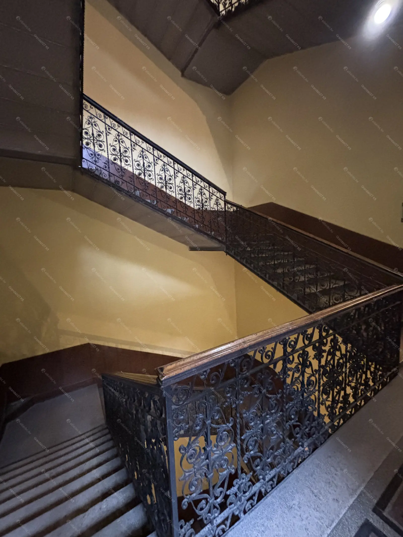 Kiadó albérlet 500000 Ft/hó áron: Budapest, VI. kerület  Teréz körút. Mérete: 80 nm, 4 szobás | Alberlet.hu - 6657876