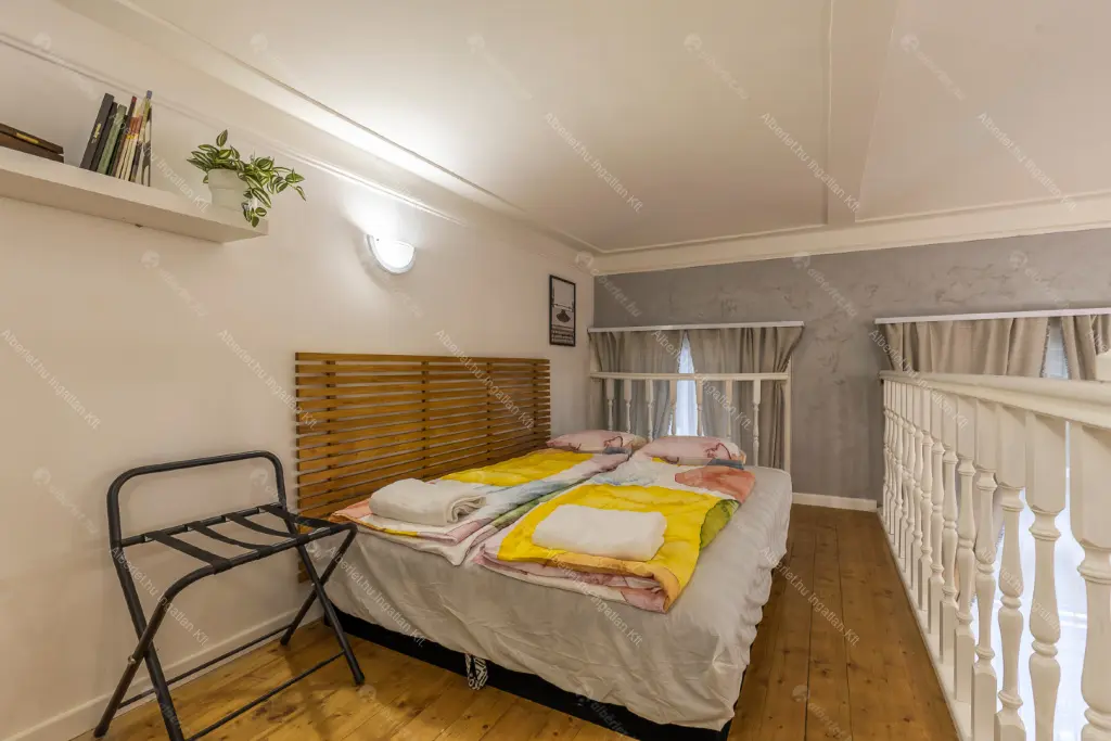 Kiadó albérlet 350000 Ft/hó áron: Budapest, VI. kerület  Teréz körút. Mérete: 80 nm, 3 szobás | Alberlet.hu - 6676978