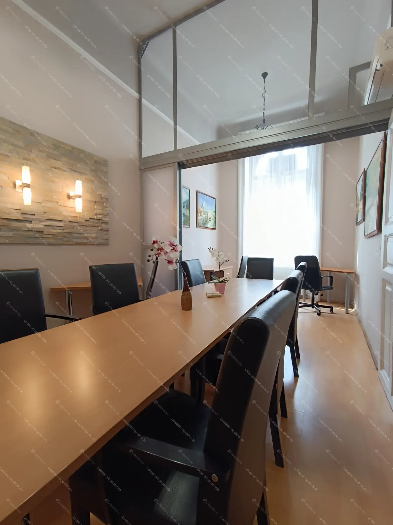 Kiadó albérlet 450000 Ft/hó áron: Budapest, VI. kerület  Teréz körút. Mérete: 81 nm, 2 szobás | Alberlet.hu - 6674748