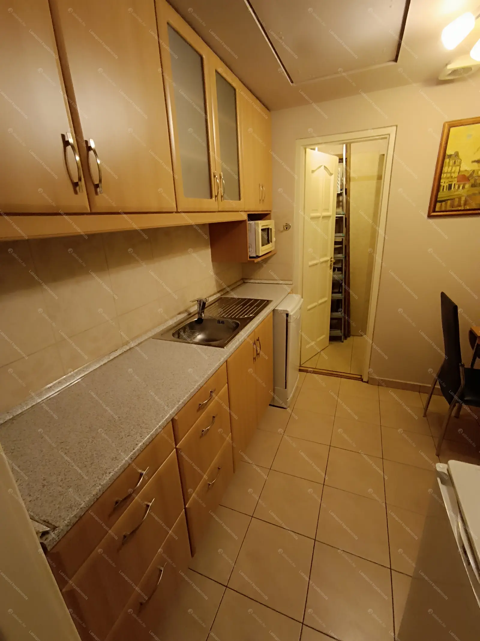 Kiadó albérlet 450000 Ft/hó áron: Budapest, VI. kerület  Teréz körút. Mérete: 81 nm, 2 szobás | Alberlet.hu - 6674757