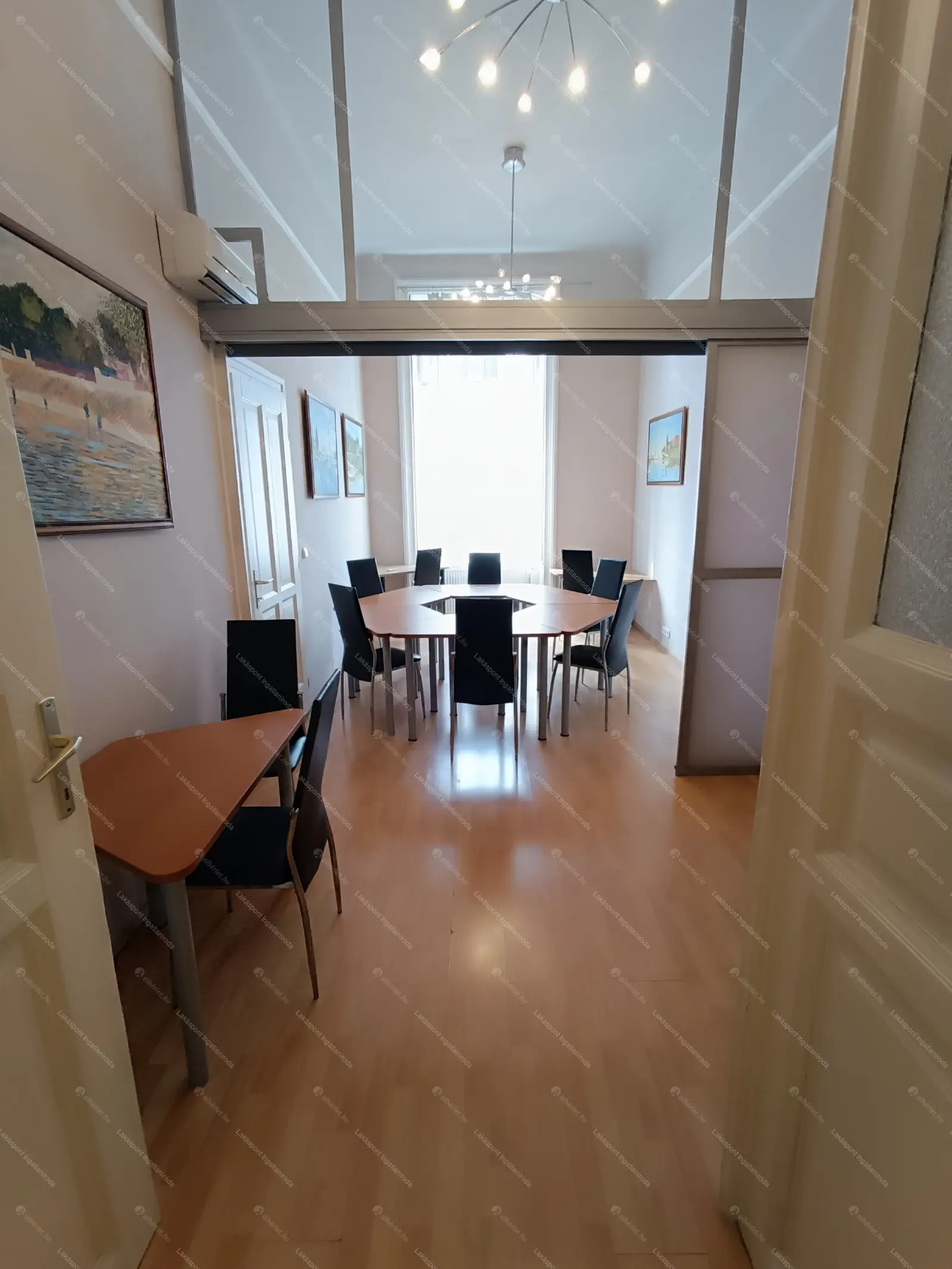 Kiadó albérlet 450000 Ft/hó áron: Budapest, VI. kerület  Teréz körút. Mérete: 81 nm, 2 szobás | Alberlet.hu - 6674763