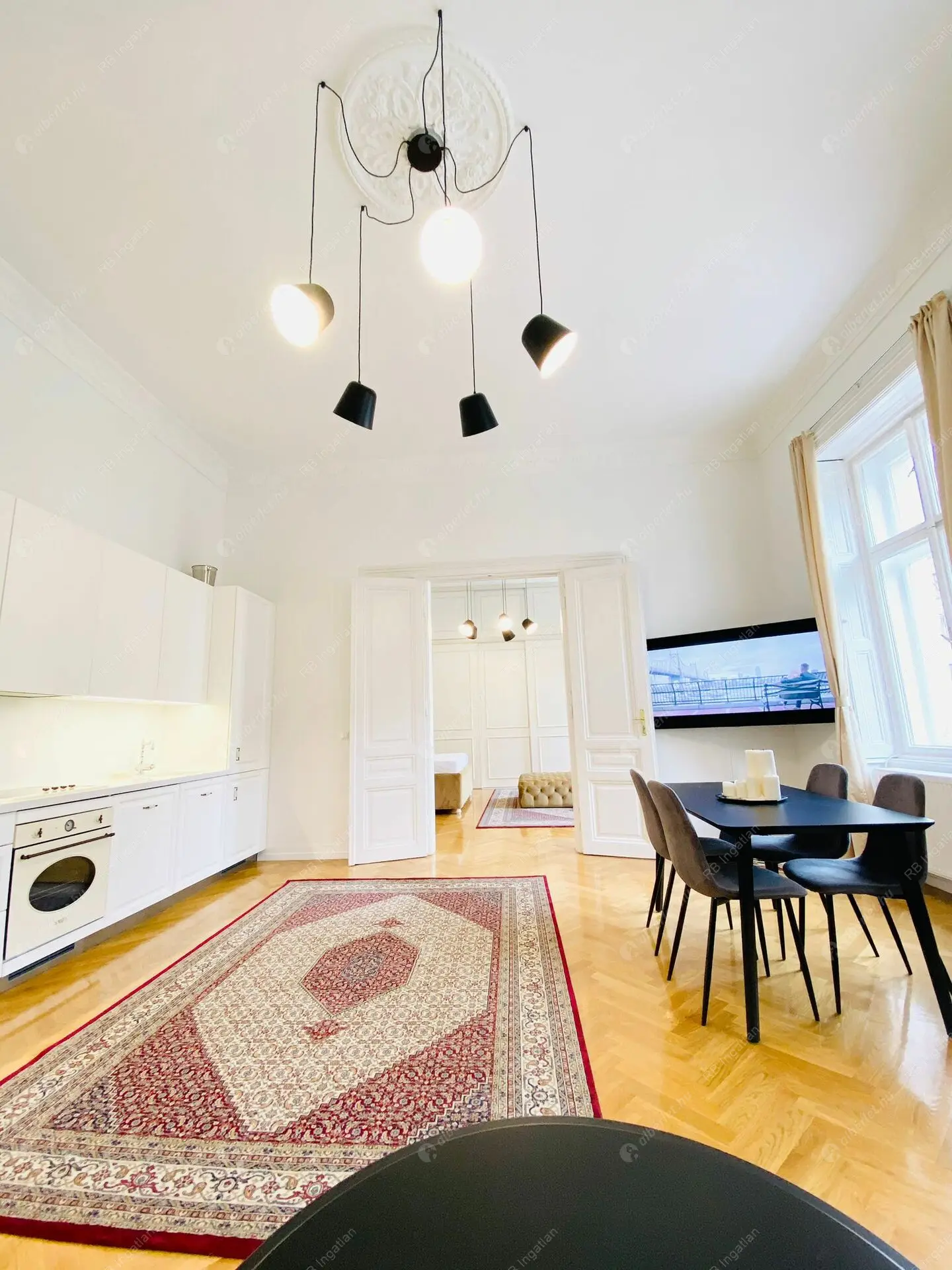 Kiadó albérlet 480000 Ft/hó áron: Budapest, VI. kerület  Teréz körút. Mérete: 90 nm, 3 szobás | Alberlet.hu - 6509321