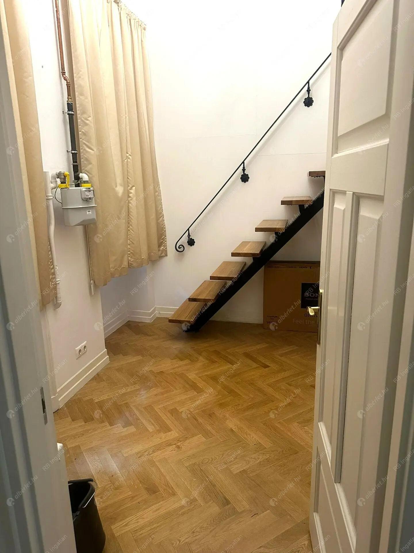 Kiadó albérlet 480000 Ft/hó áron: Budapest, VI. kerület  Teréz körút. Mérete: 90 nm, 3 szobás | Alberlet.hu - 6509330