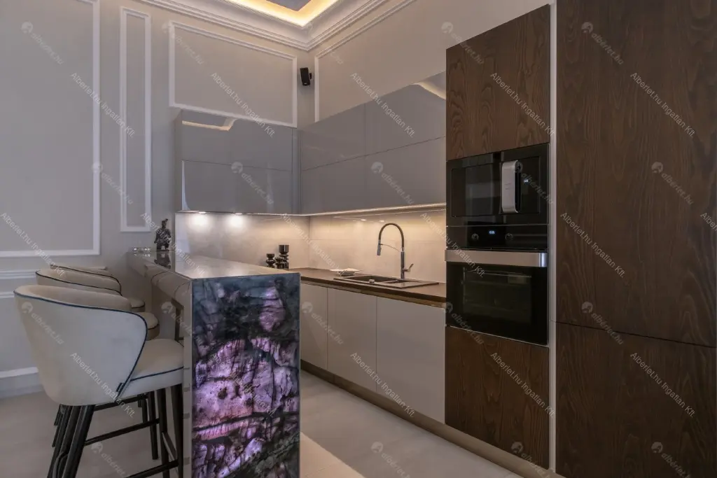 Kiadó albérlet 776000 Ft/hó áron: Budapest, VI. kerület  Vasvári Pál utca. Mérete: 100 nm, 4 szobás | Alberlet.hu - 6686952