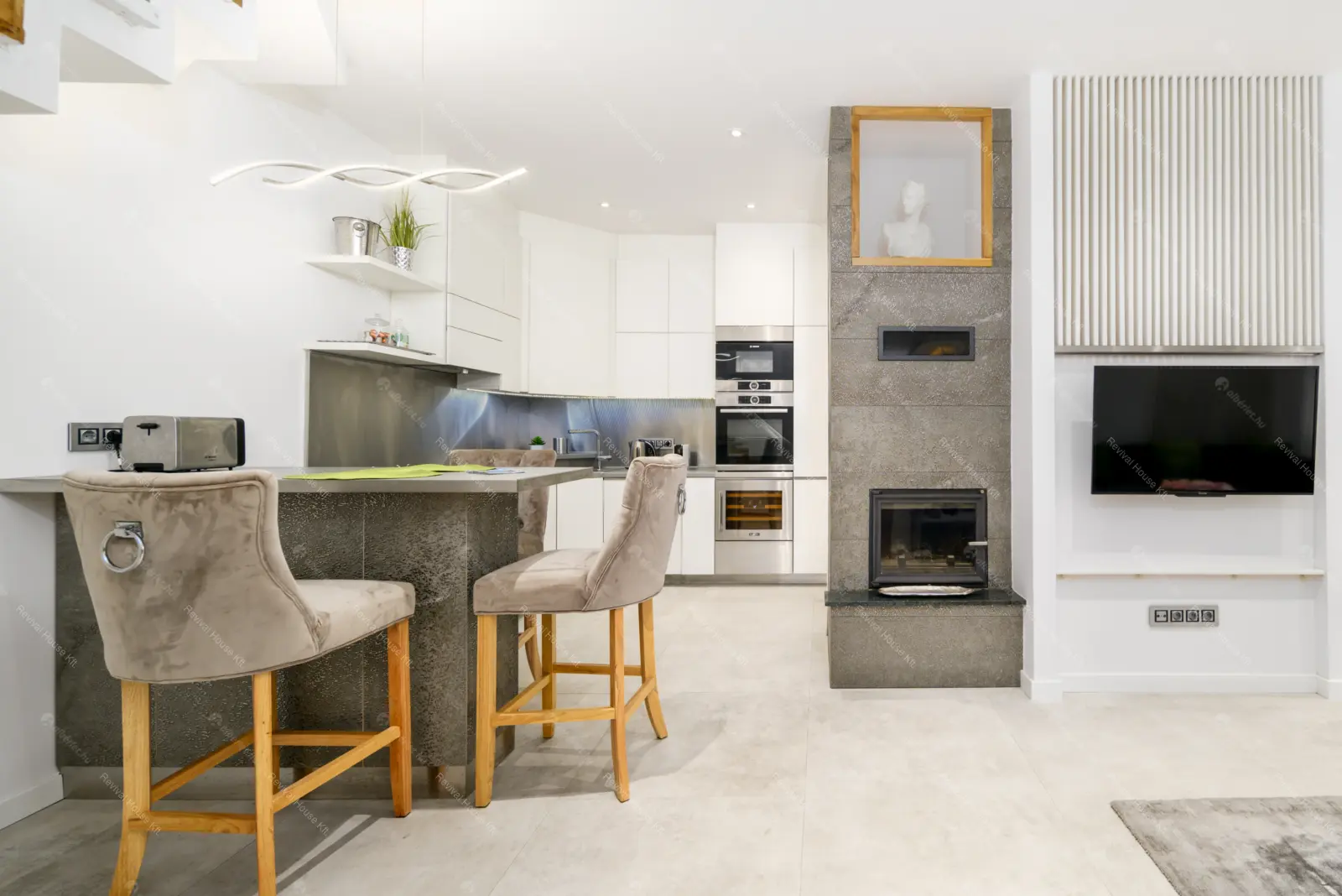 Kiadó albérlet 740000 Ft/hó áron: Budapest, VI. kerület  Vörösmarty utca. Mérete: 100 nm, 3 szobás | Alberlet.hu - 6640471