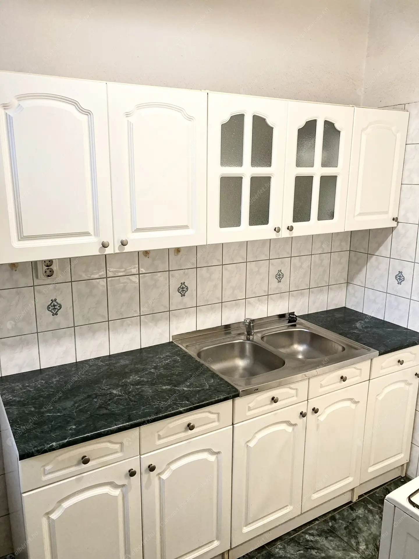 Kiadó albérlet 190000 Ft/hó áron: Budapest, VI. kerület  Vörösmarty utca. Mérete: 30 nm, 1 szobás | Alberlet.hu - 6510003