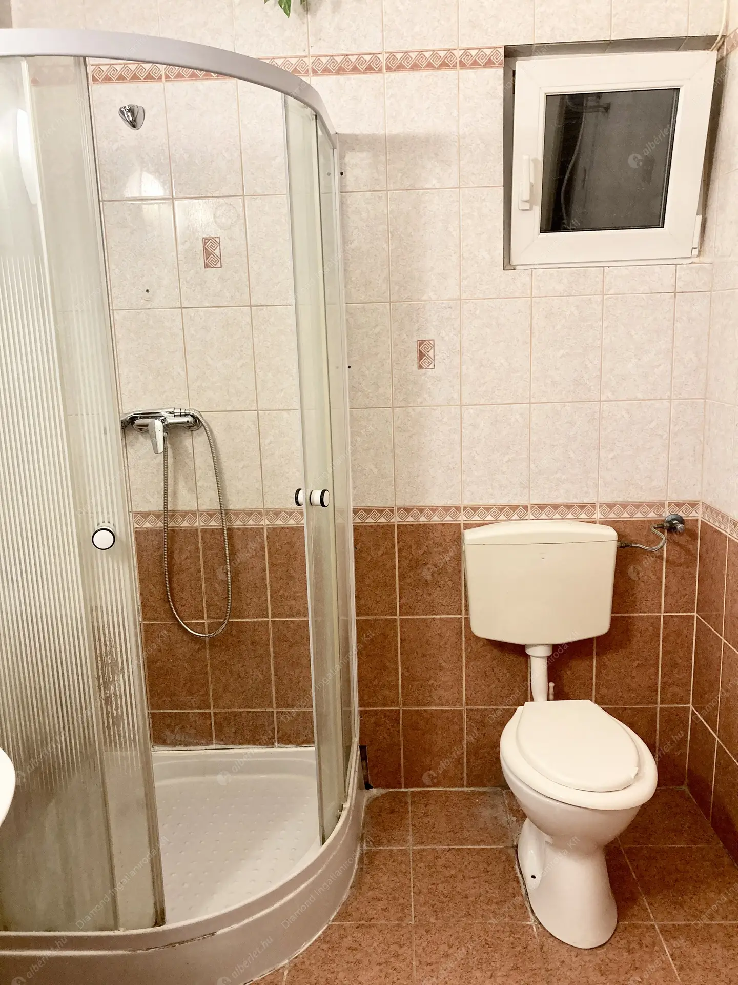 Kiadó albérlet 190000 Ft/hó áron: Budapest, VI. kerület  Vörösmarty utca. Mérete: 30 nm, 1 szobás | Alberlet.hu - 6510010