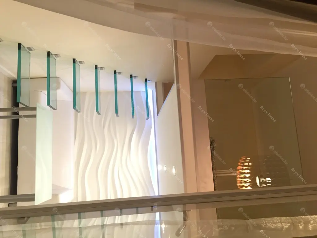 Kiadó albérlet 190000 Ft/hó áron: Budapest, VI. kerület  Vörösmarty utca. Mérete: 35 nm, 1 szobás | Alberlet.hu - 5163295