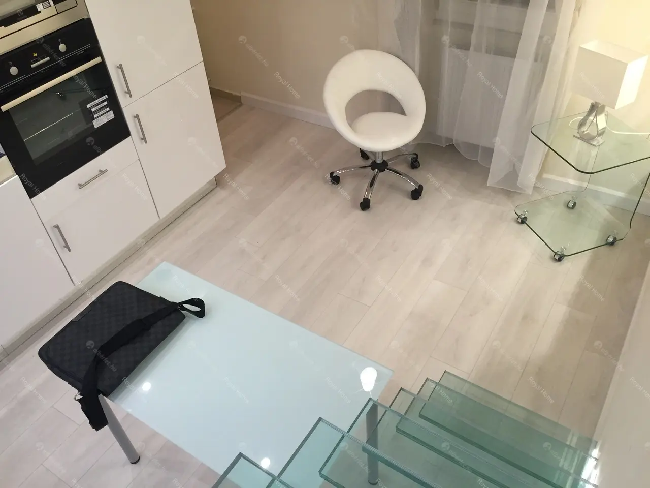 Kiadó albérlet 190000 Ft/hó áron: Budapest, VI. kerület  Vörösmarty utca. Mérete: 35 nm, 1 szobás | Alberlet.hu - 5163314