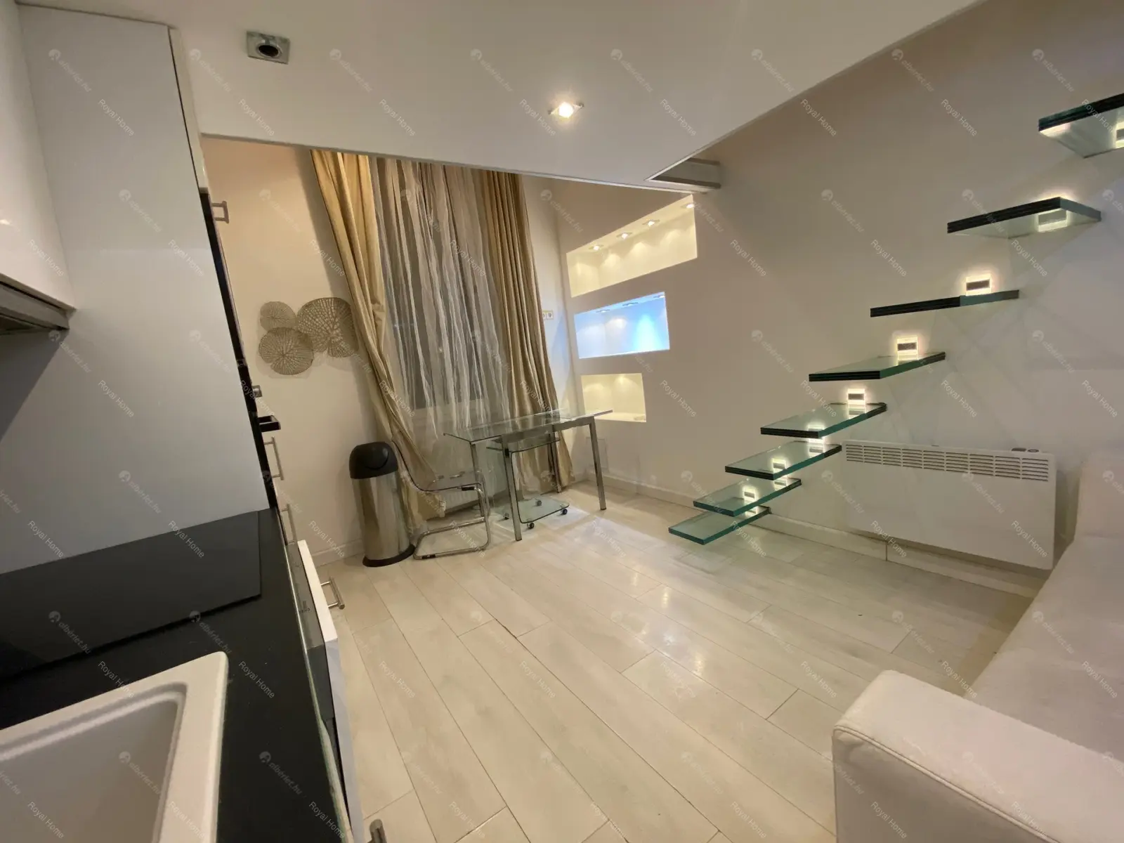 Kiadó albérlet 190000 Ft/hó áron: Budapest, VI. kerület  Vörösmarty utca. Mérete: 35 nm, 1 szobás | Alberlet.hu - 6209714