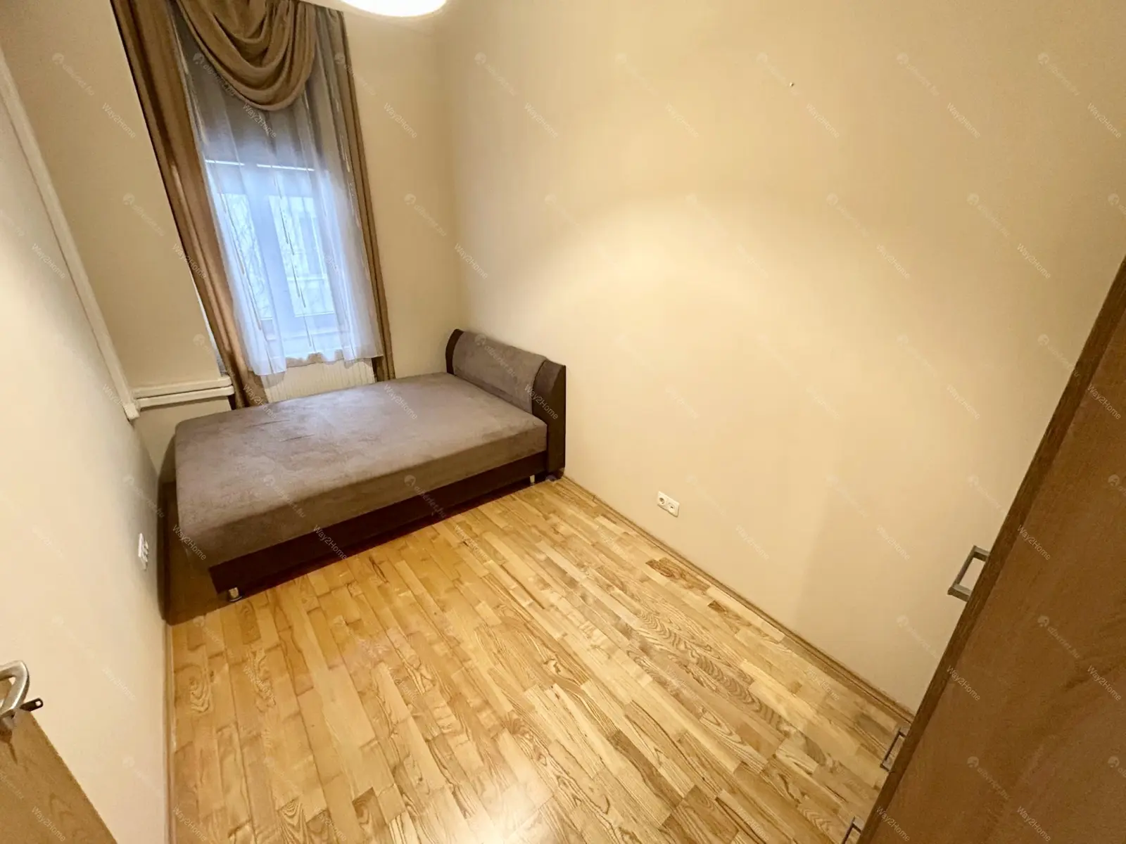 Kiadó albérlet 270000 Ft/hó áron: Budapest, VI. kerület  Vörösmarty utca. Mérete: 65 nm, 3 szobás | Alberlet.hu - 6642200