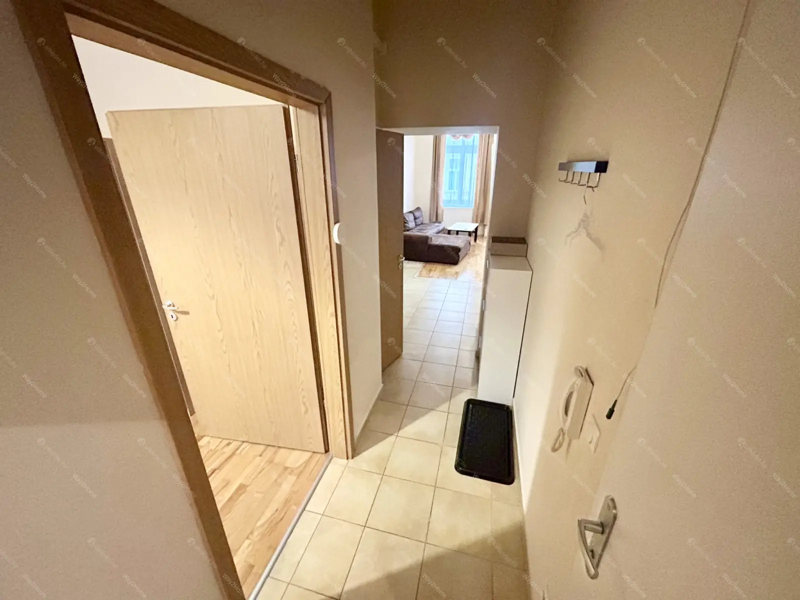 Kiadó albérlet 270000 Ft/hó áron: Budapest, VI. kerület  Vörösmarty utca. Mérete: 65 nm, 3 szobás | Alberlet.hu - 6642203