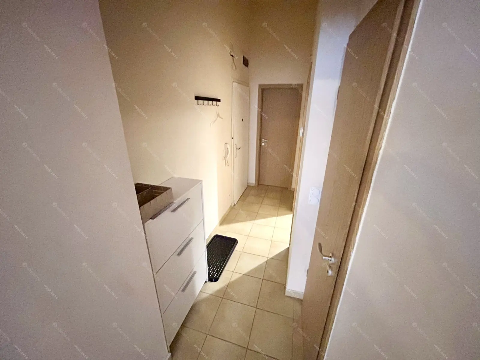 Kiadó albérlet 270000 Ft/hó áron: Budapest, VI. kerület  Vörösmarty utca. Mérete: 65 nm, 3 szobás | Alberlet.hu - 6642204