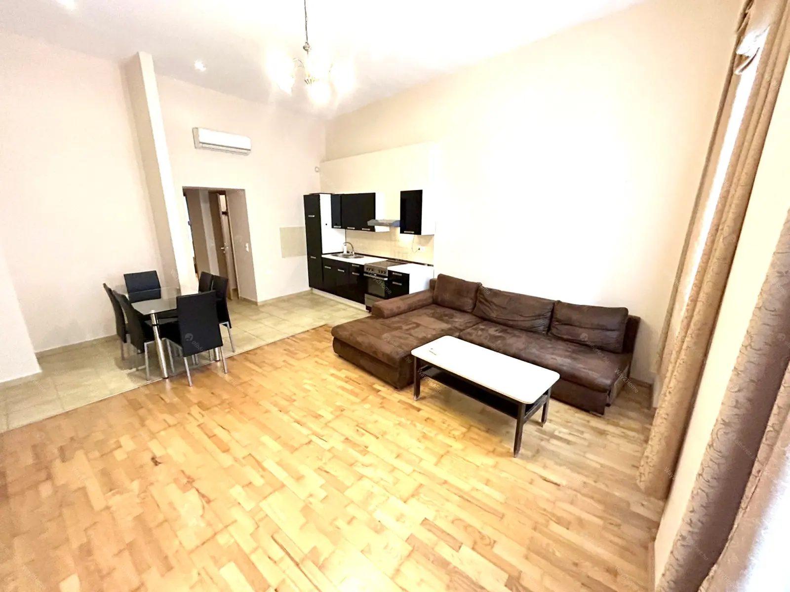 Kiadó albérlet 270000 Ft/hó áron: Budapest, VI. kerület  Vörösmarty utca. Mérete: 65 nm, 3 szobás | Alberlet.hu - 6642211