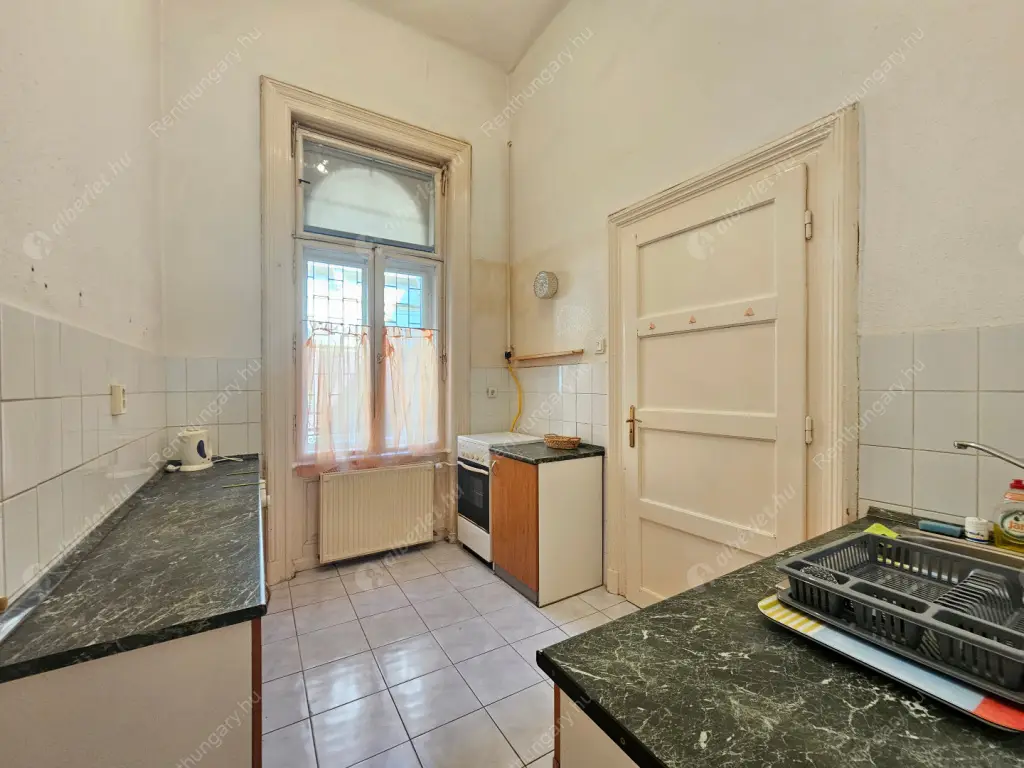 Kiadó albérlet 240000 Ft/hó áron: Budapest, VI. kerület  Vörösmarty utca. Mérete: 69 nm, 2 szobás | Alberlet.hu - 6610970